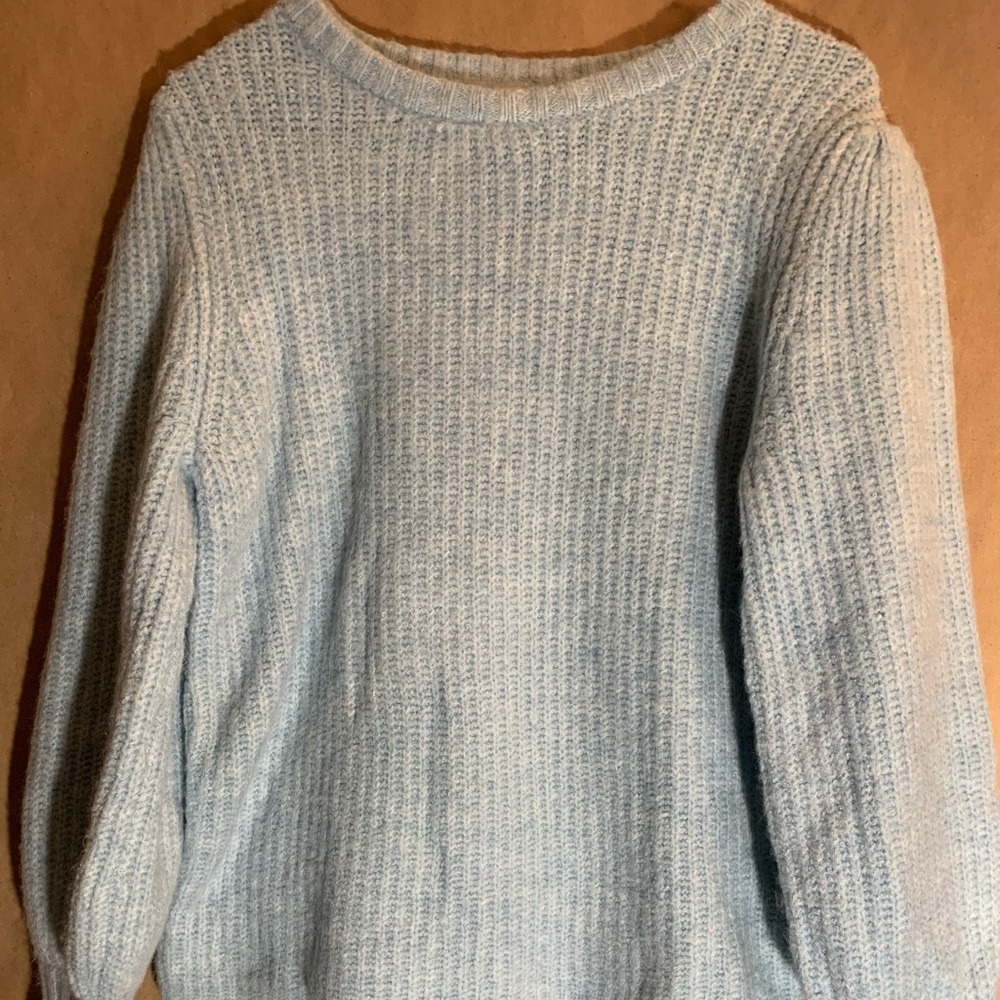 Light blue puffy shoulder sweater